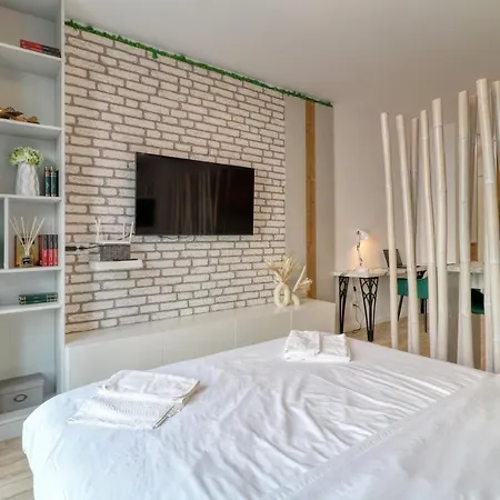 Herastrau Luxury 아파트 부쿠레슈티