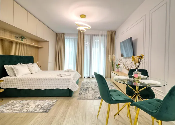 Herastrau Luxury Бухарест